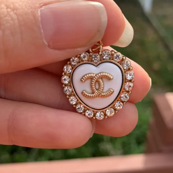 Stamped Luxury Pendant zipper pull - Picture 9 of 9